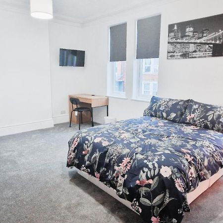 Spacious Room In Modern House Near Νότιγχαμ Εξωτερικό φωτογραφία