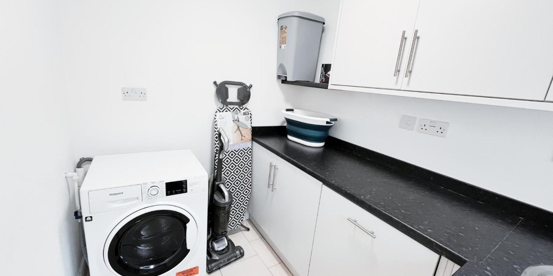 Spacious Room In Modern House Near Νότιγχαμ Εξωτερικό φωτογραφία
