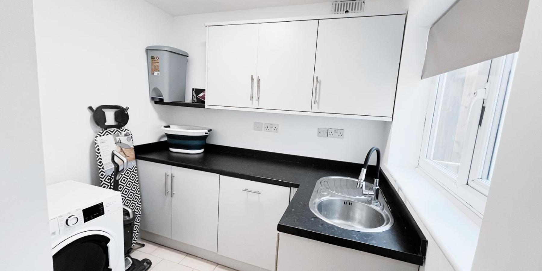 Spacious Room In Modern House Near Νότιγχαμ Εξωτερικό φωτογραφία