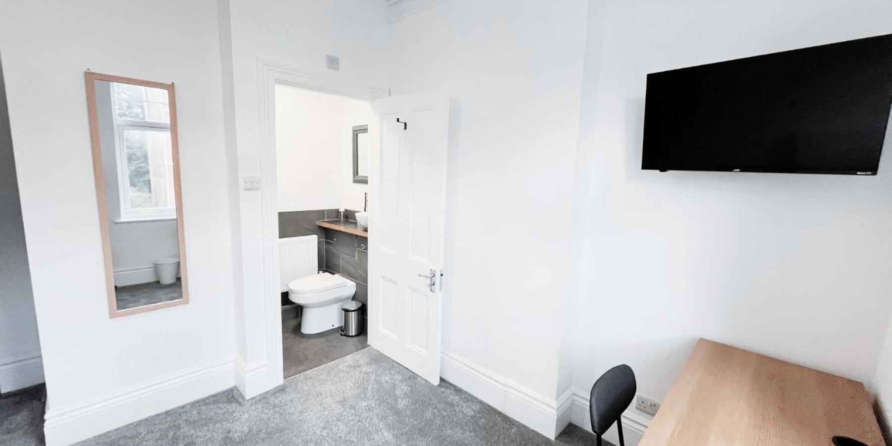 Spacious Room In Modern House Near Νότιγχαμ Εξωτερικό φωτογραφία