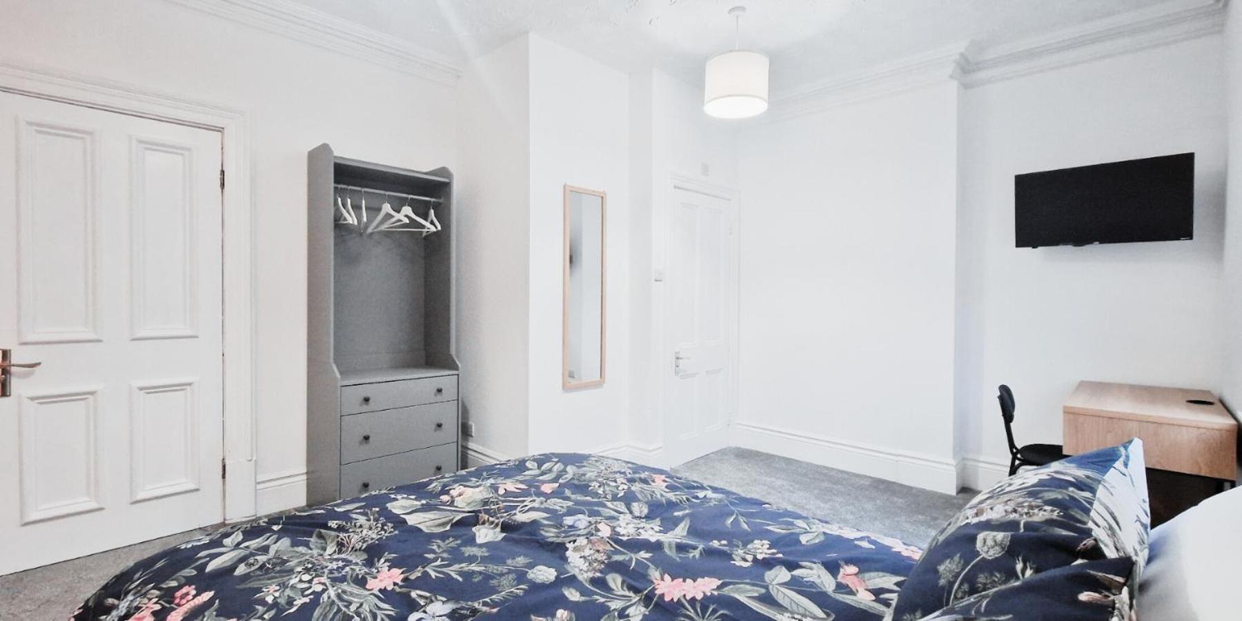 Spacious Room In Modern House Near Νότιγχαμ Εξωτερικό φωτογραφία